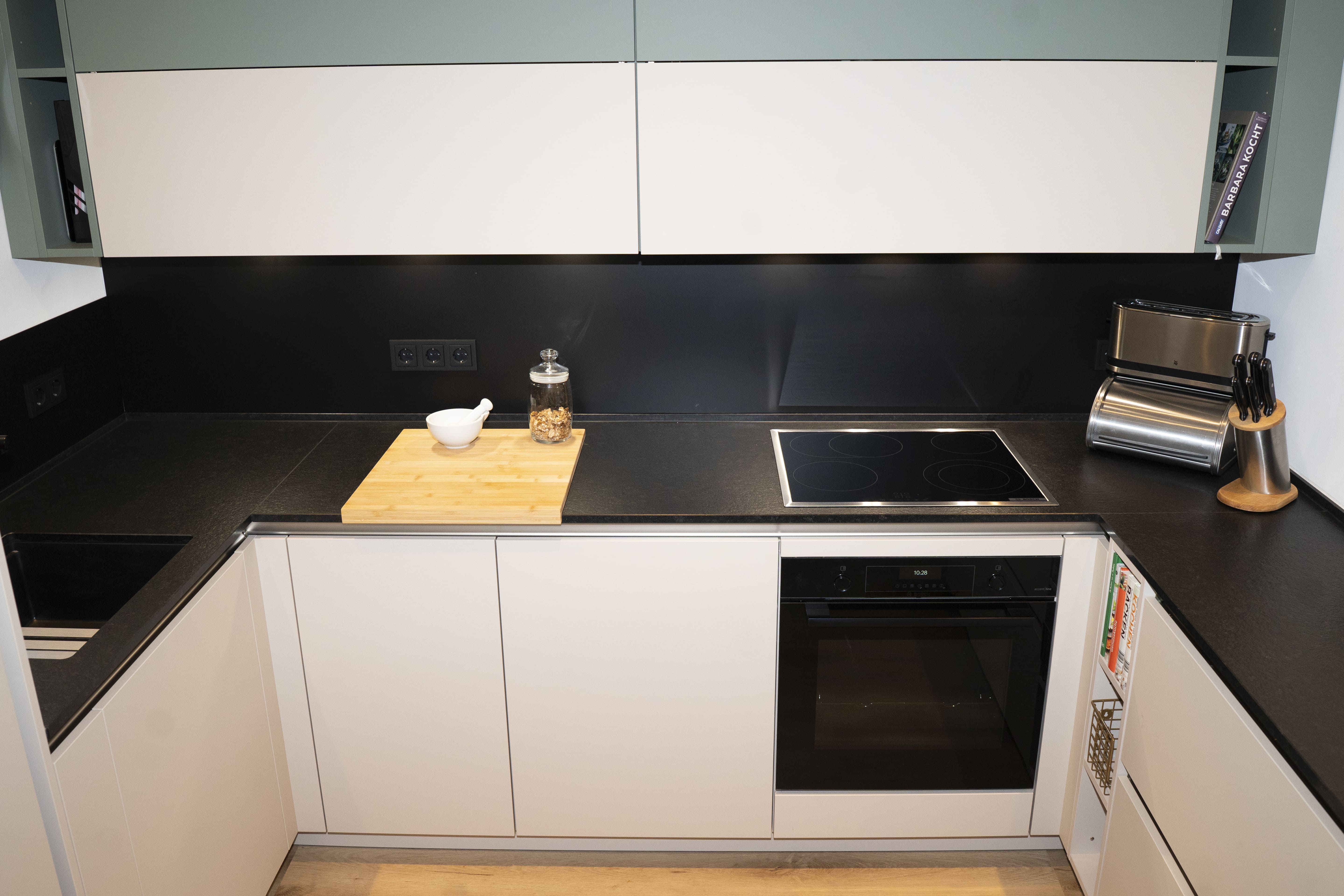 20251212 Kueche Weise 09