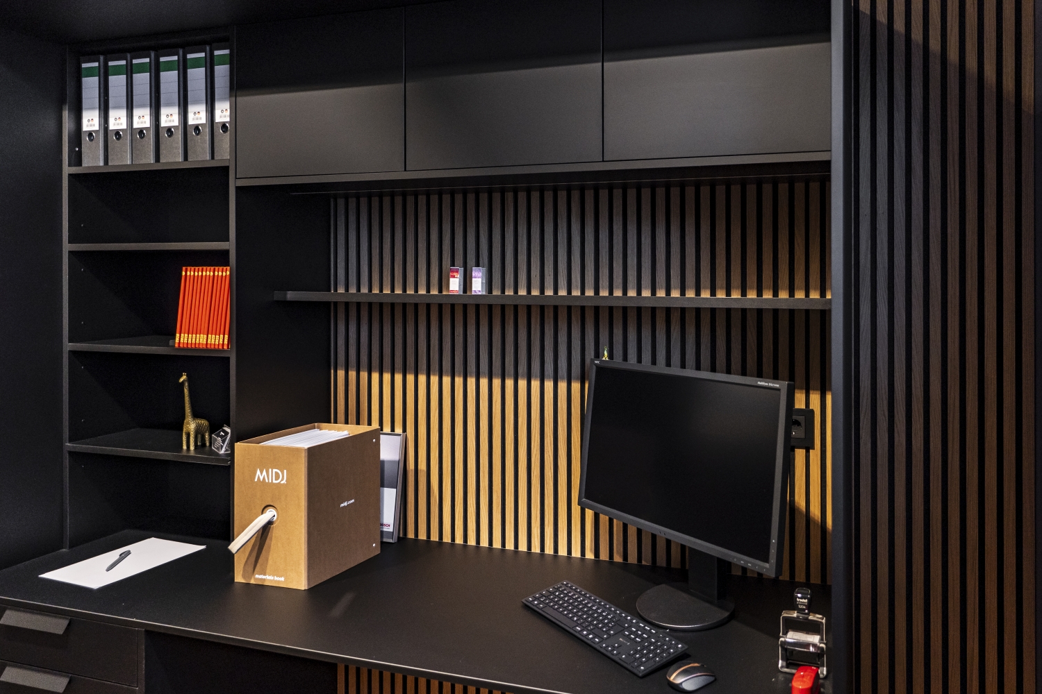 Kuechen Ausstellung Kelkheim Beckermann Homeoffice 158